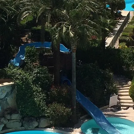 - View Cap Esterel *