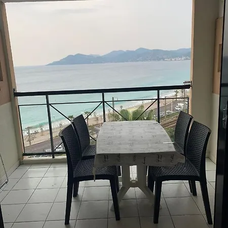 - View Cap Esterel Appartement *