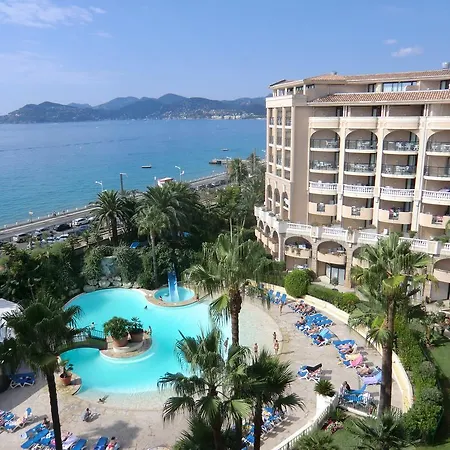 - View Cap Esterel * Cannes