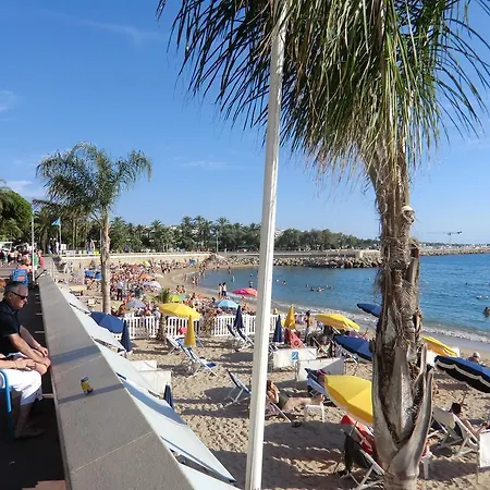 - View Cap Esterel *